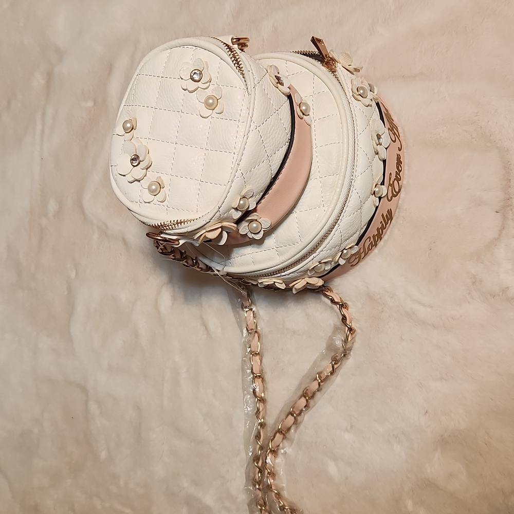 Aldo bridal cake wedding theme purse